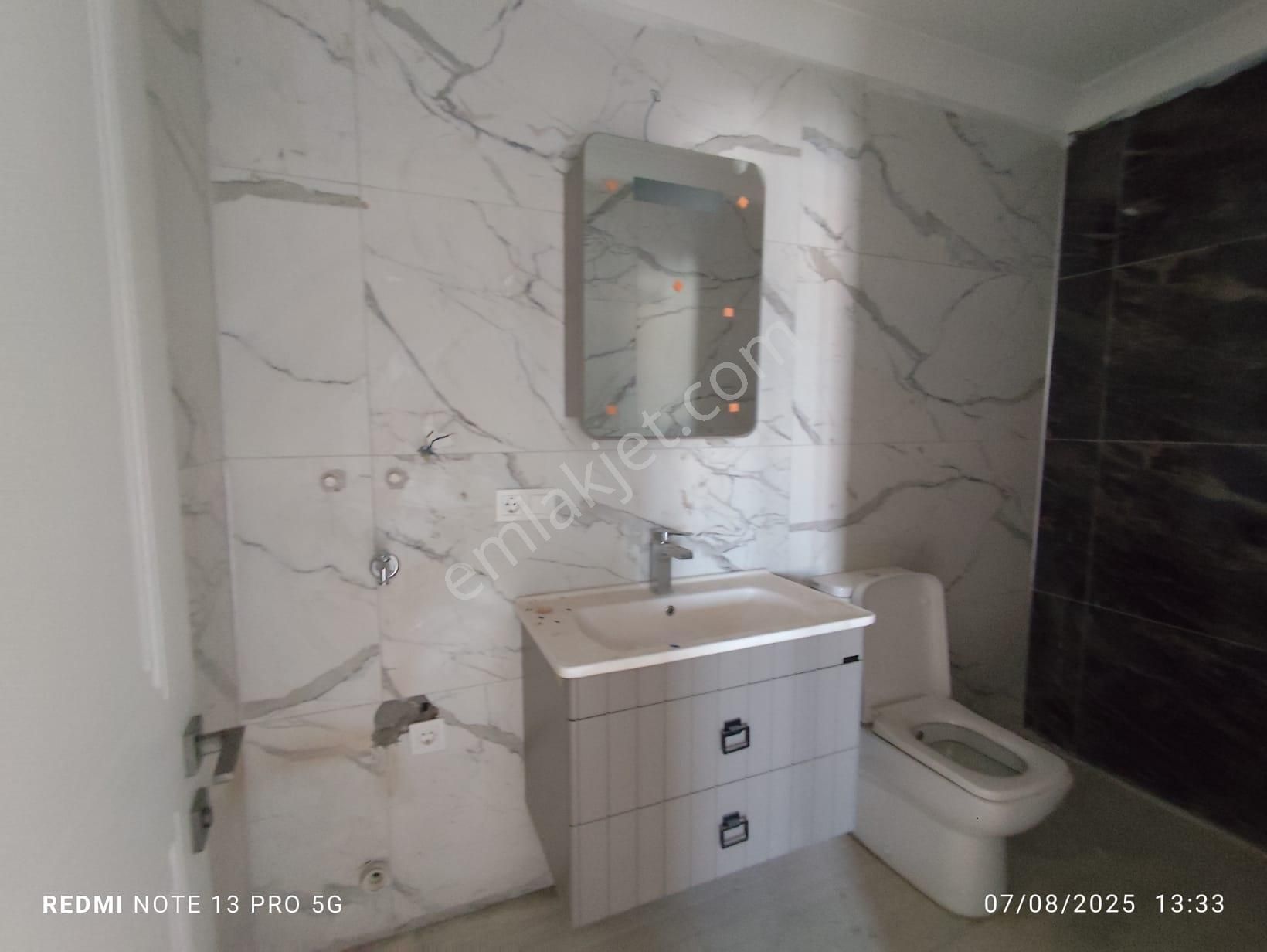 Ayvalık Altınovada 3 Katlı Binanın 2.katı 2+1 Sıfır Daire - Görsel 17