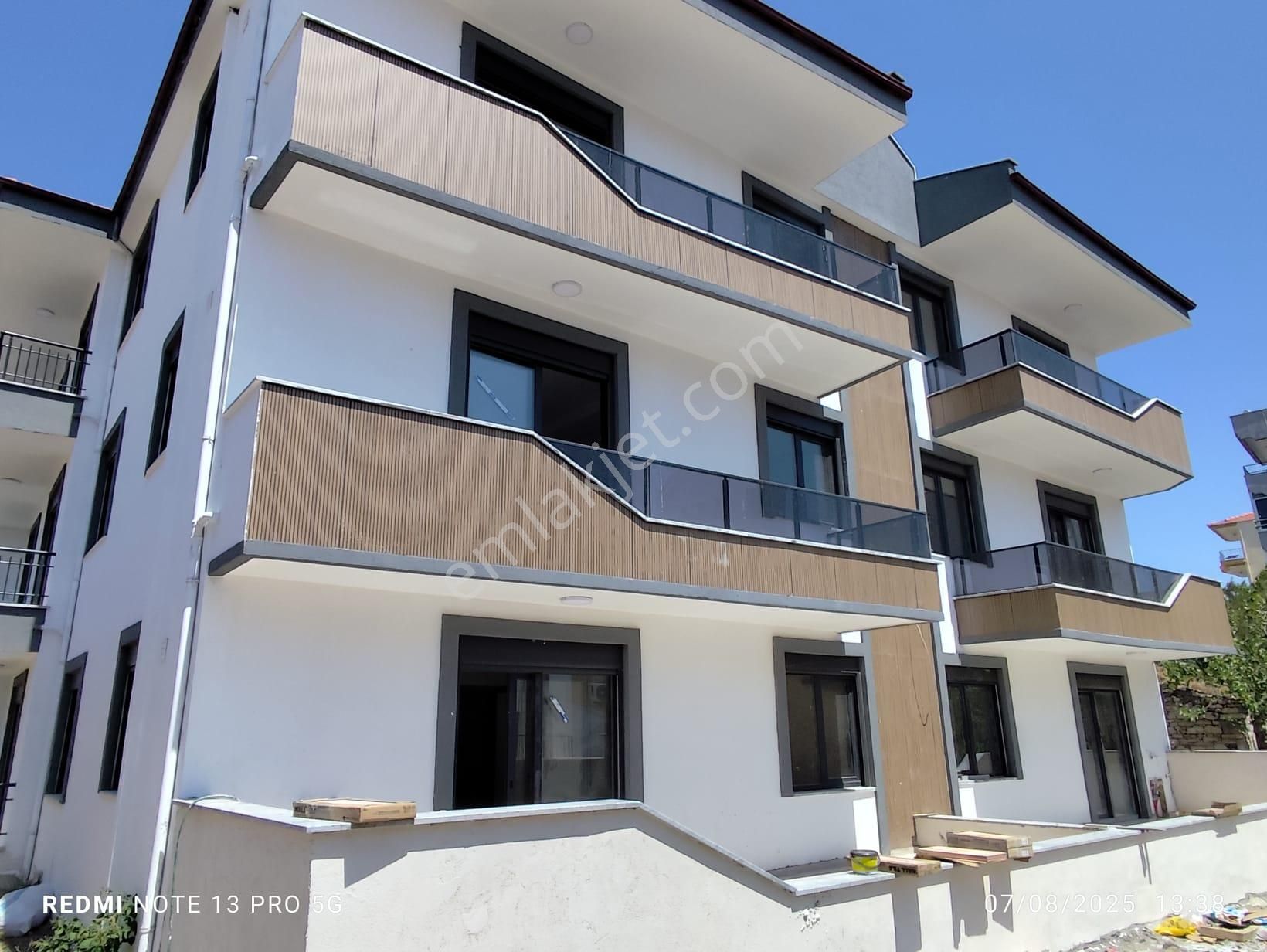 Ayvalık Altınovada 3 Katlı Binanın 2.katı 2+1 Sıfır Daire - Görsel 4