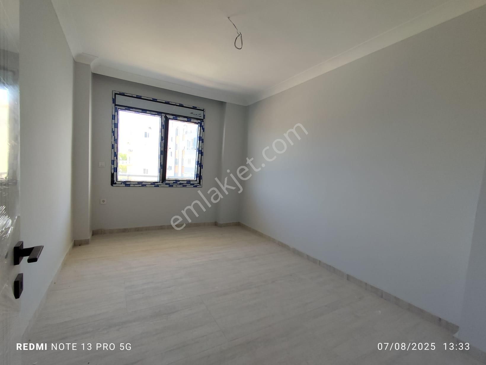 Ayvalık Altınovada 3 Katlı Binanın 2.katı 2+1 Sıfır Daire - Görsel 13
