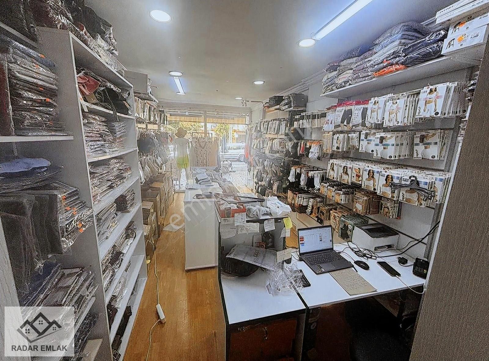 Fahrettinaltay'da Meydan Yakını İç Giyim Magazası - Görsel 10