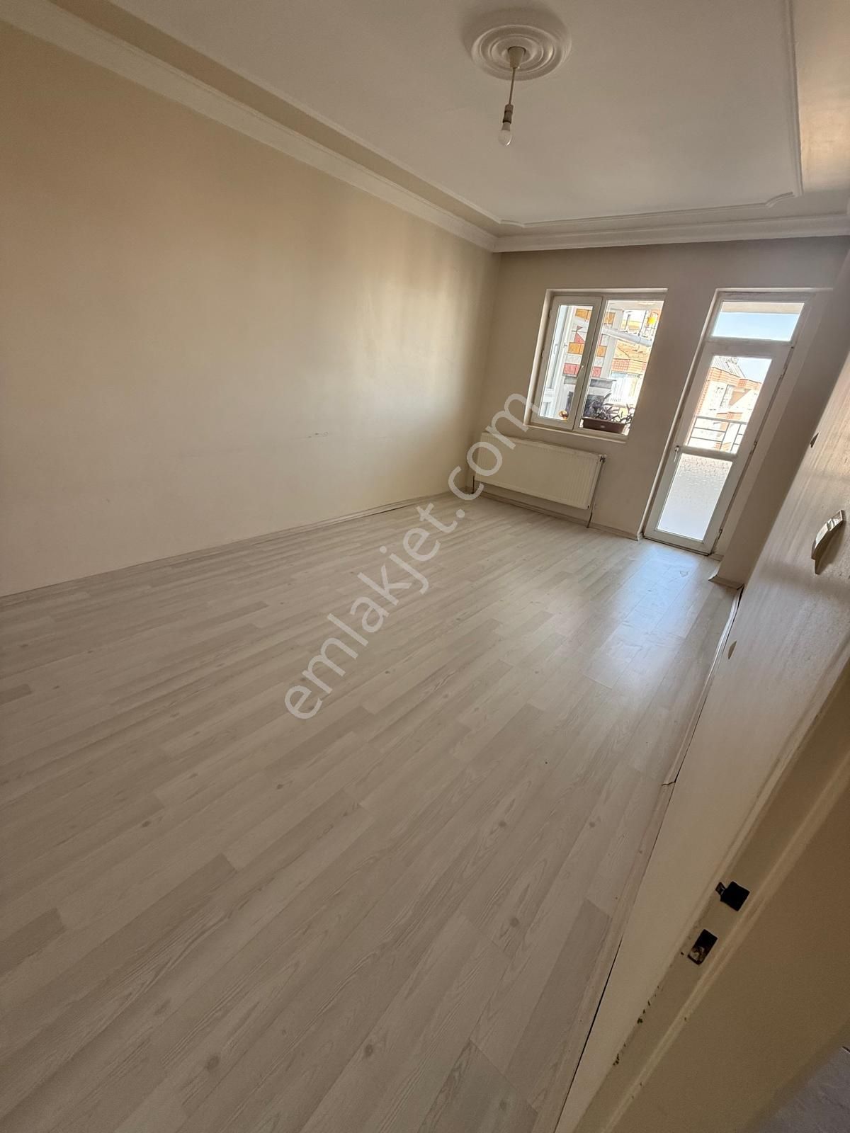 Diclekent En Güzel Konumda Hasarsız 3+1 Son Kat Dairemiz