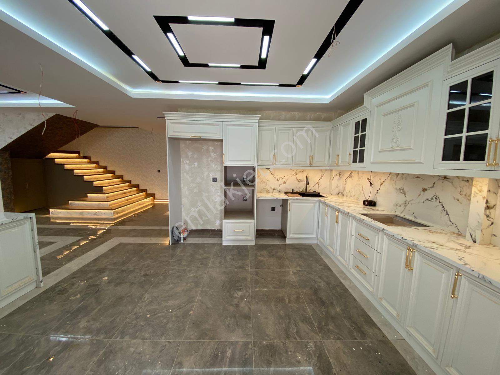 Körkün Mimarsinan Mahallesinde Satılık 5+1 Luxs Villa - Görsel 35