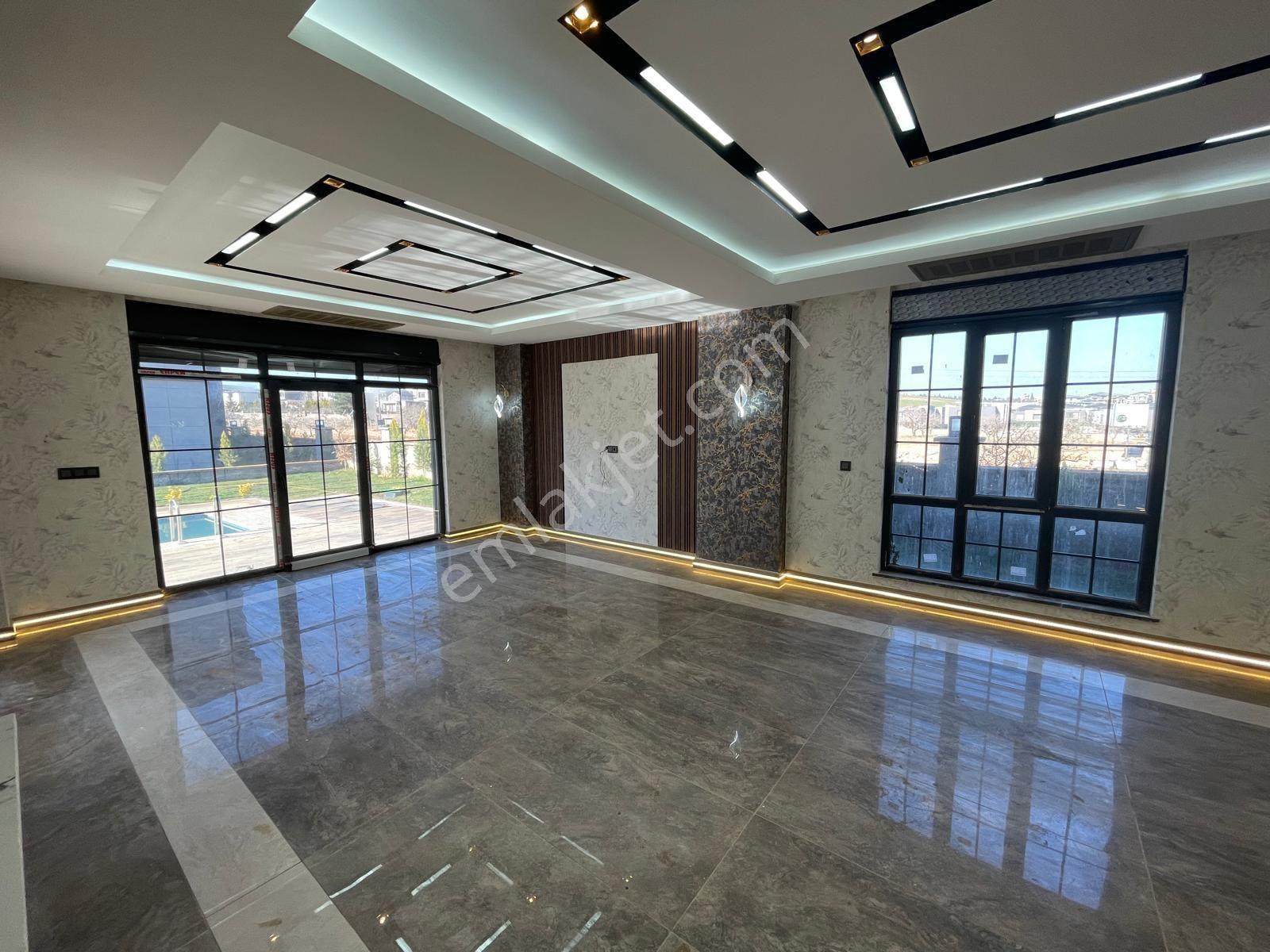Körkün Mimarsinan Mahallesinde Satılık 5+1 Luxs Villa - Görsel 6