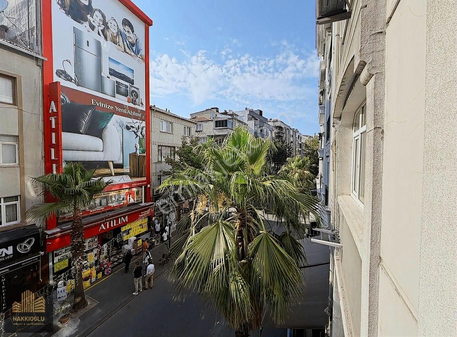 Bağlarbaşı Alışveriş Caddesi Üzerinde 2+1 Satılık Kupon Daire