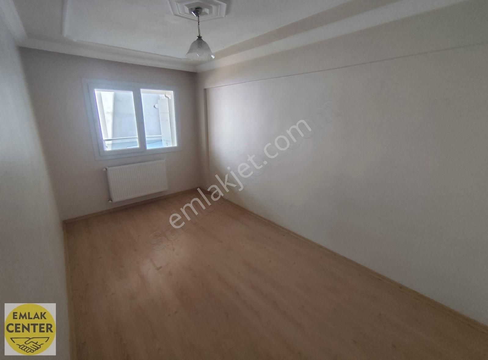 Emlak Center'dan Muradiye'de 3+1 145m² Çift Cephe Arakat Daire - Görsel 13