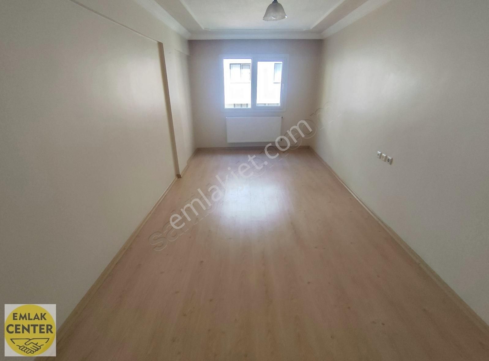 Emlak Center'dan Muradiye'de 3+1 145m² Çift Cephe Arakat Daire - Görsel 6