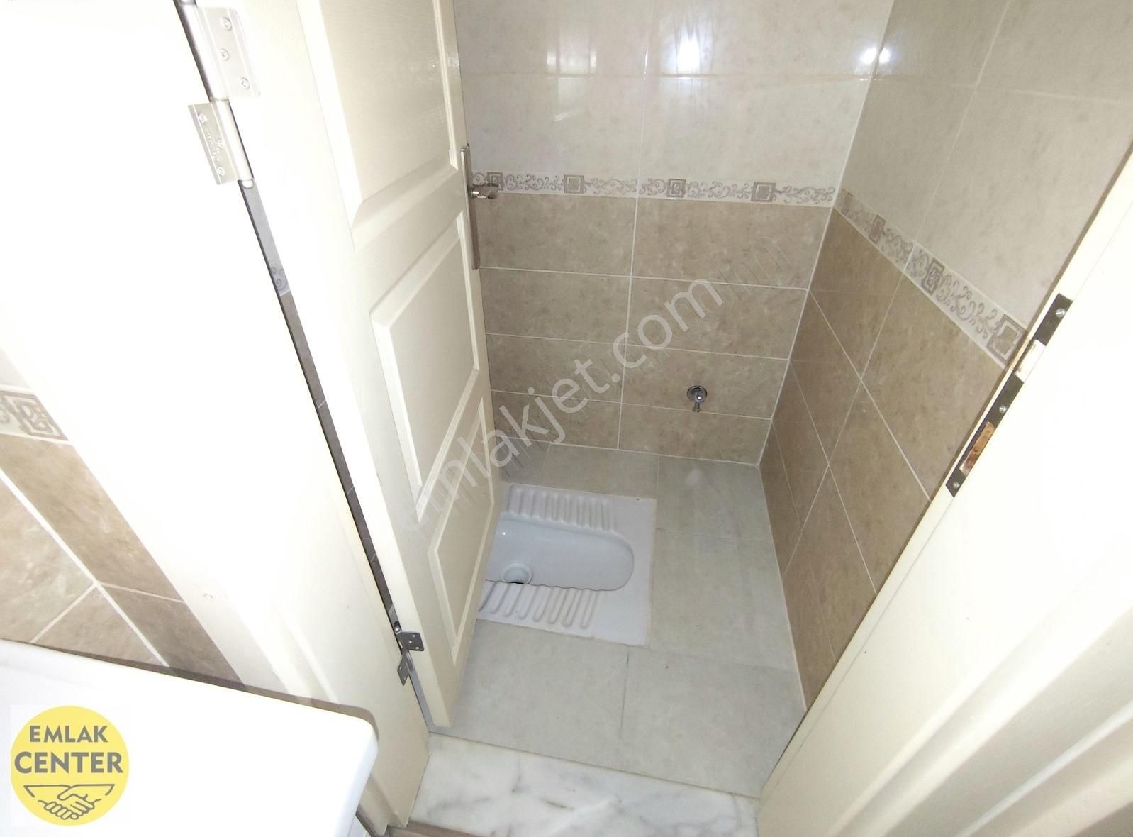 Emlak Center'dan Muradiye'de 3+1 145m² Çift Cephe Arakat Daire - Görsel 20