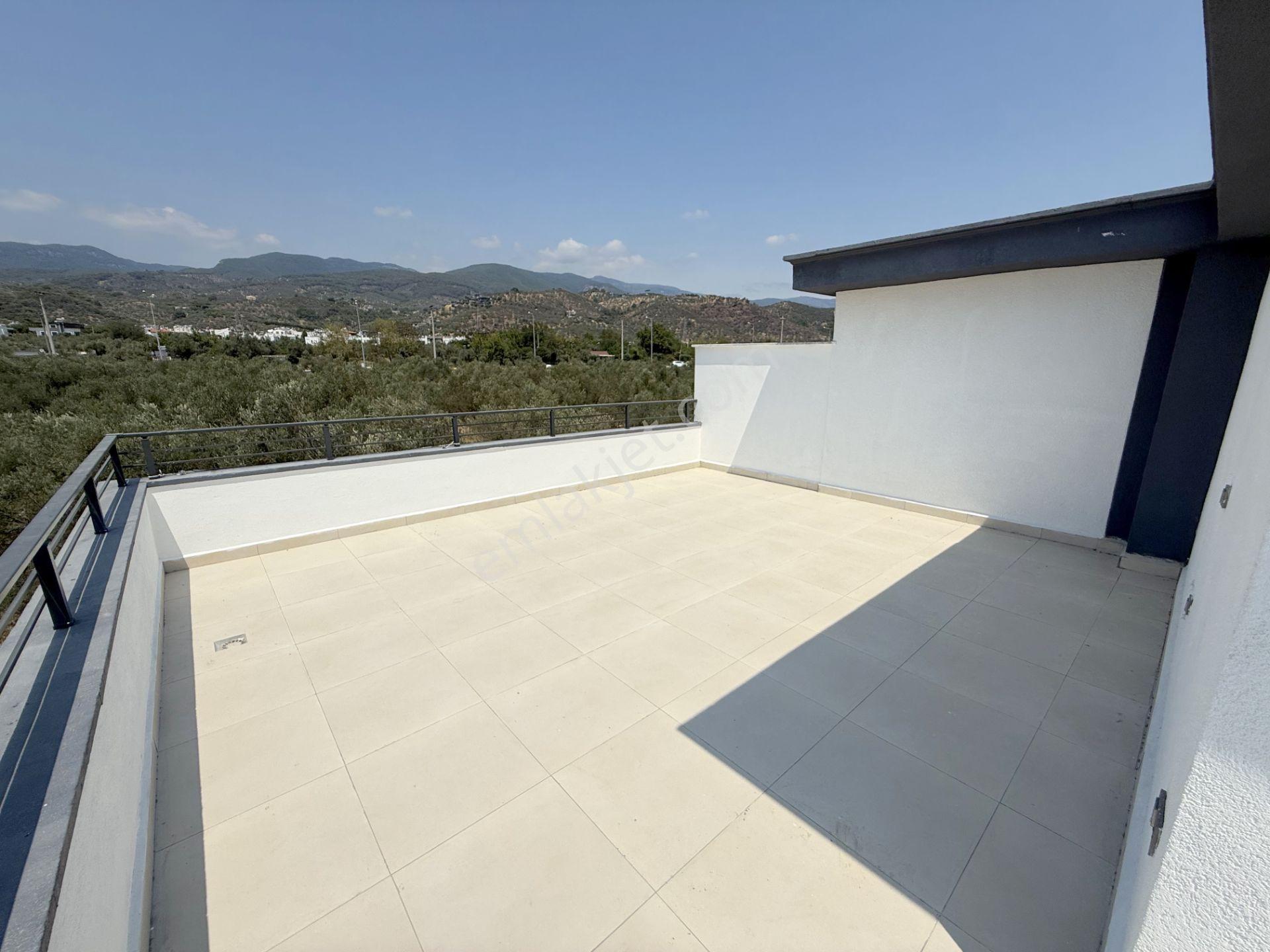💥💥güç Gayrimenkul'den Çamlıbel'de Kazdağları Manzaralı Denize 200m Lüx 4+1villa - Görsel 3