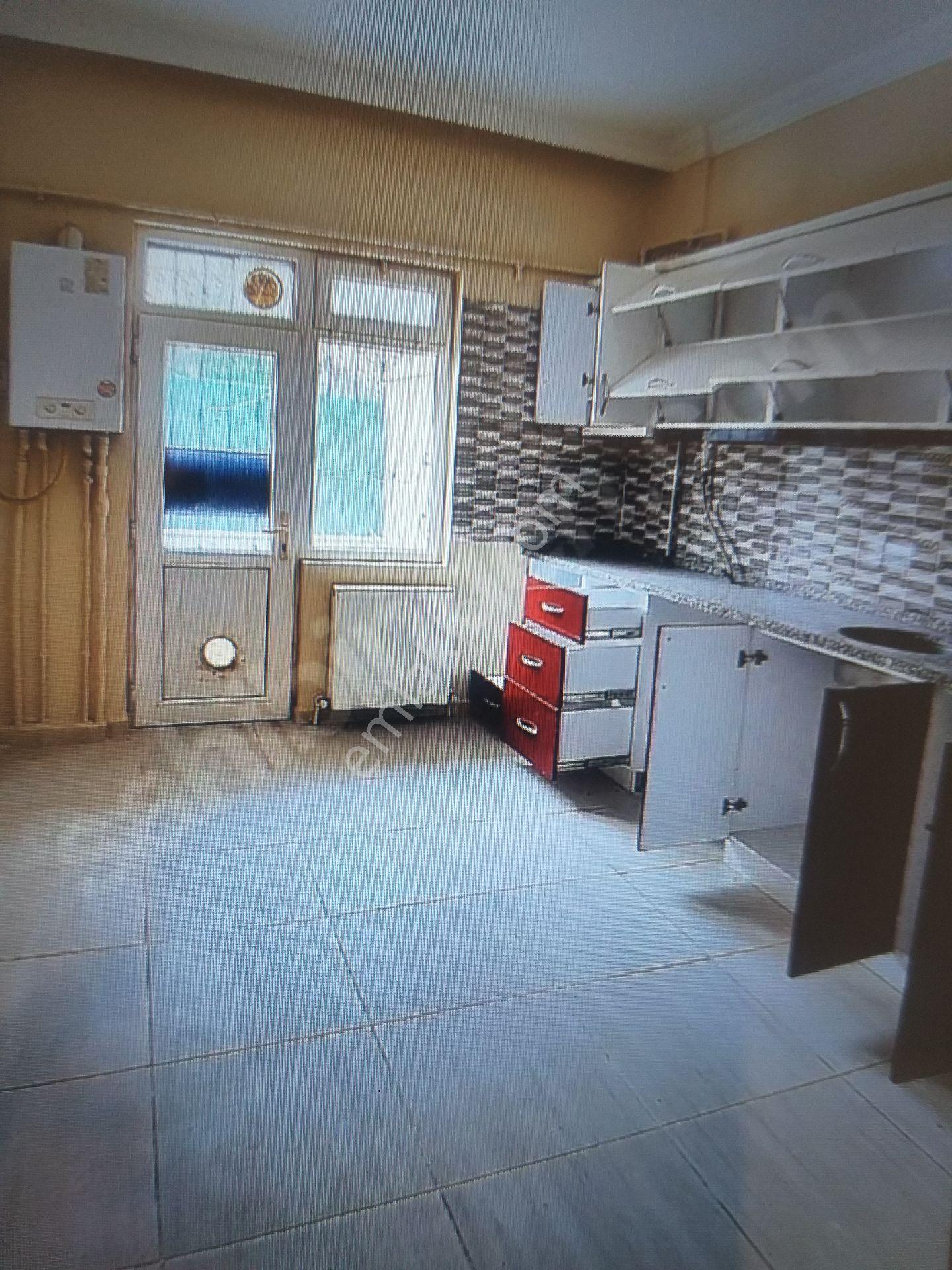 Kartepe Köseköyde 2.5 Katlı 10odalı Müstakil Ev 8600000 - Görsel 15