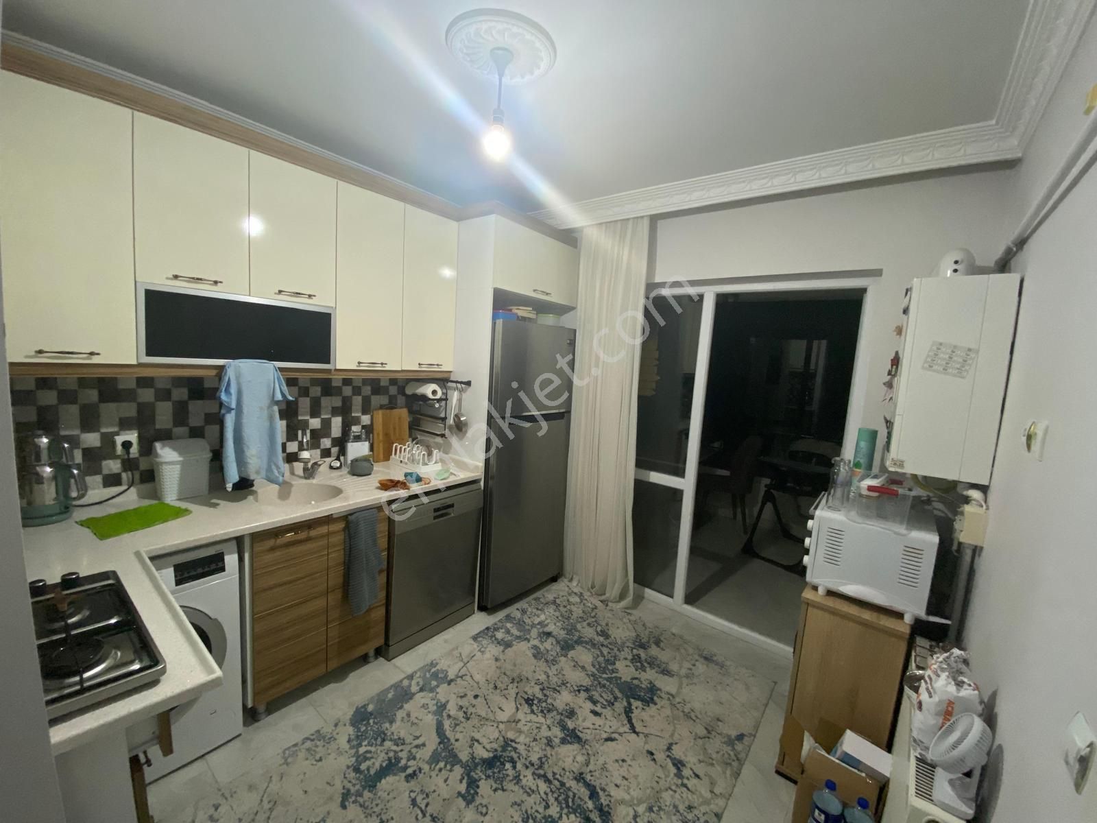 Yılmaz Gayrimenkulden 7 Yıllık 3+1 Ful+ful Yapılı Şahane Konum Şahane Fiyat