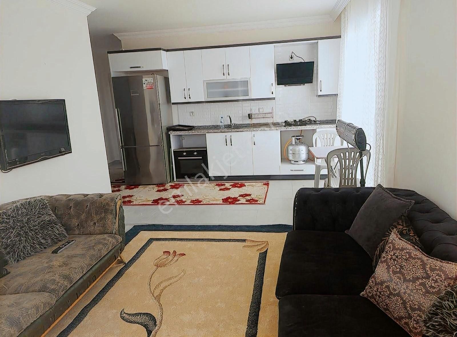 Okullar Ve Üniversite Bölgesi 2+1 Eşyalı Kiralık Daire