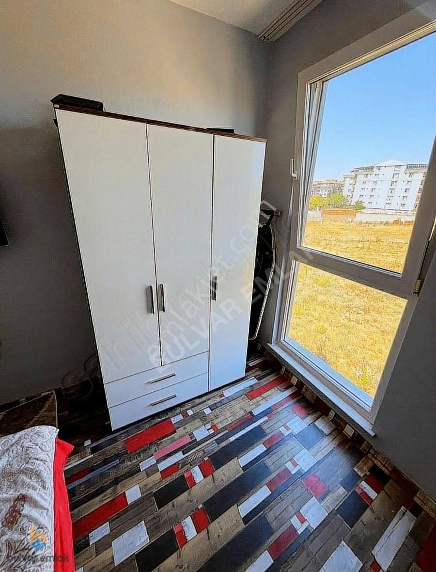 Kırklareli Merkez Üniversite Yolu Üzerinde Eşyalı 1+1 Satılık Da
