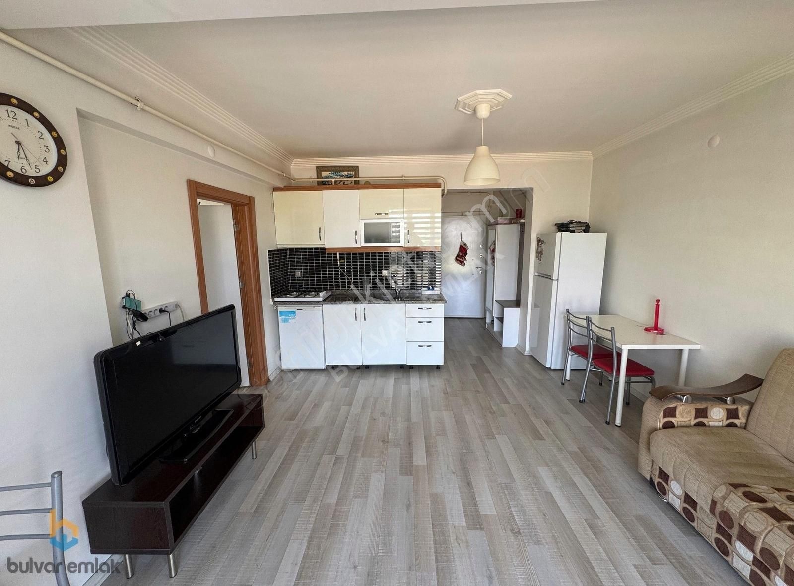Kırklareli Merkez Mini Mall Avm Arkası Kiralık Eşyalı 1+1 Daire