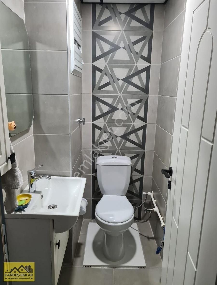 Kardeş Emlaktan Geniş Otumlu İskanli Hsarsız 3+1 Kapali Mutfak