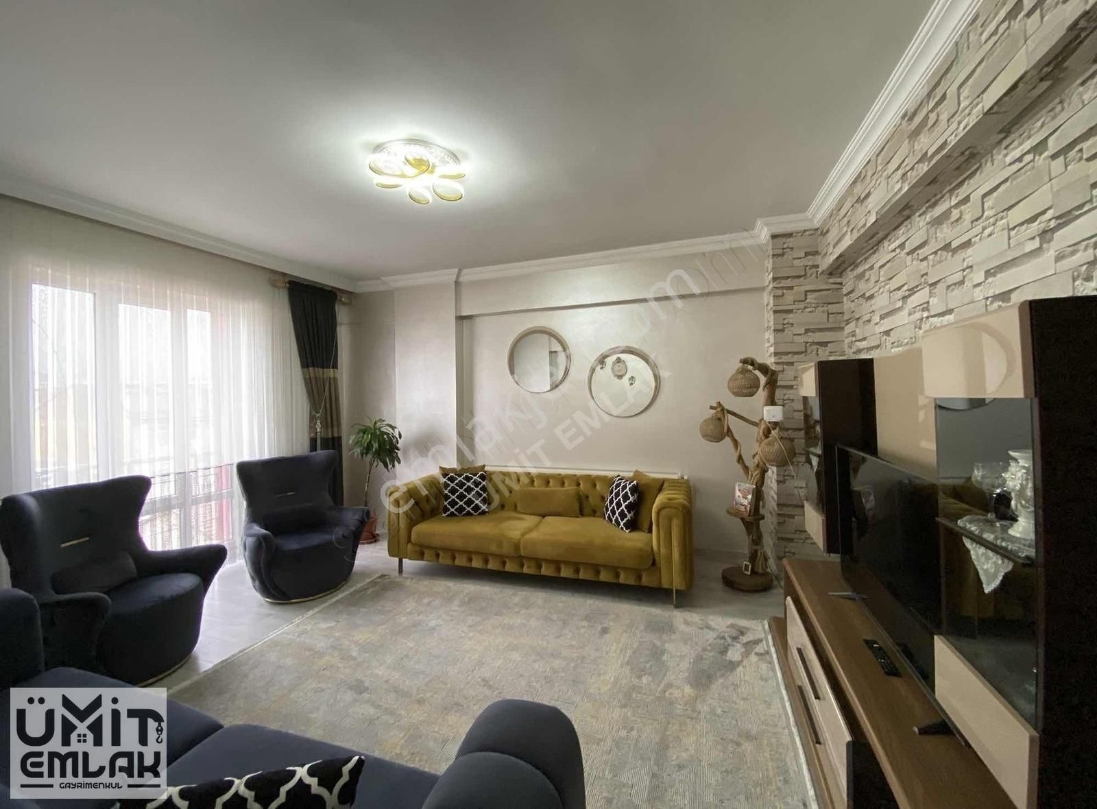 Ümit Emlak'tan Cadde Üzeri Full Yapılı 3+1 Masrafsız Daire