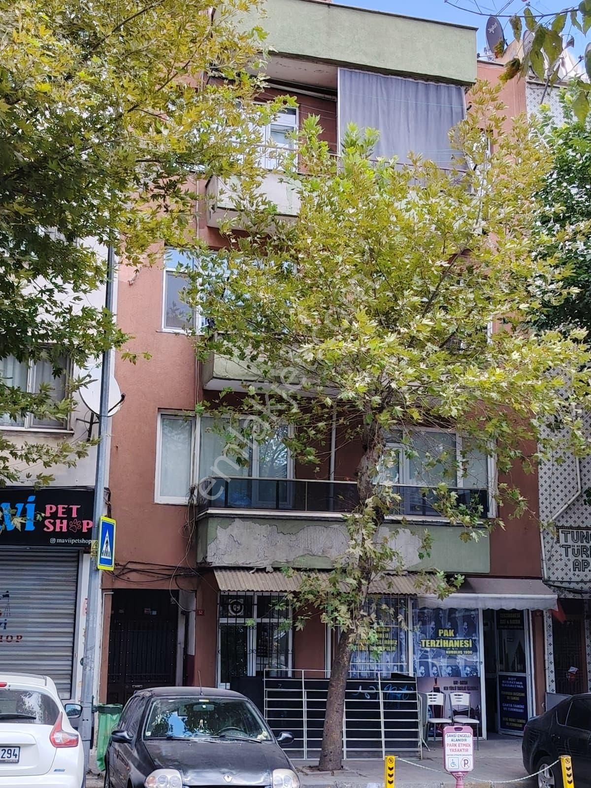 Hürriyet Mahallesi Paşaçayırı Caddesinde 2+1 Kiralık Daire