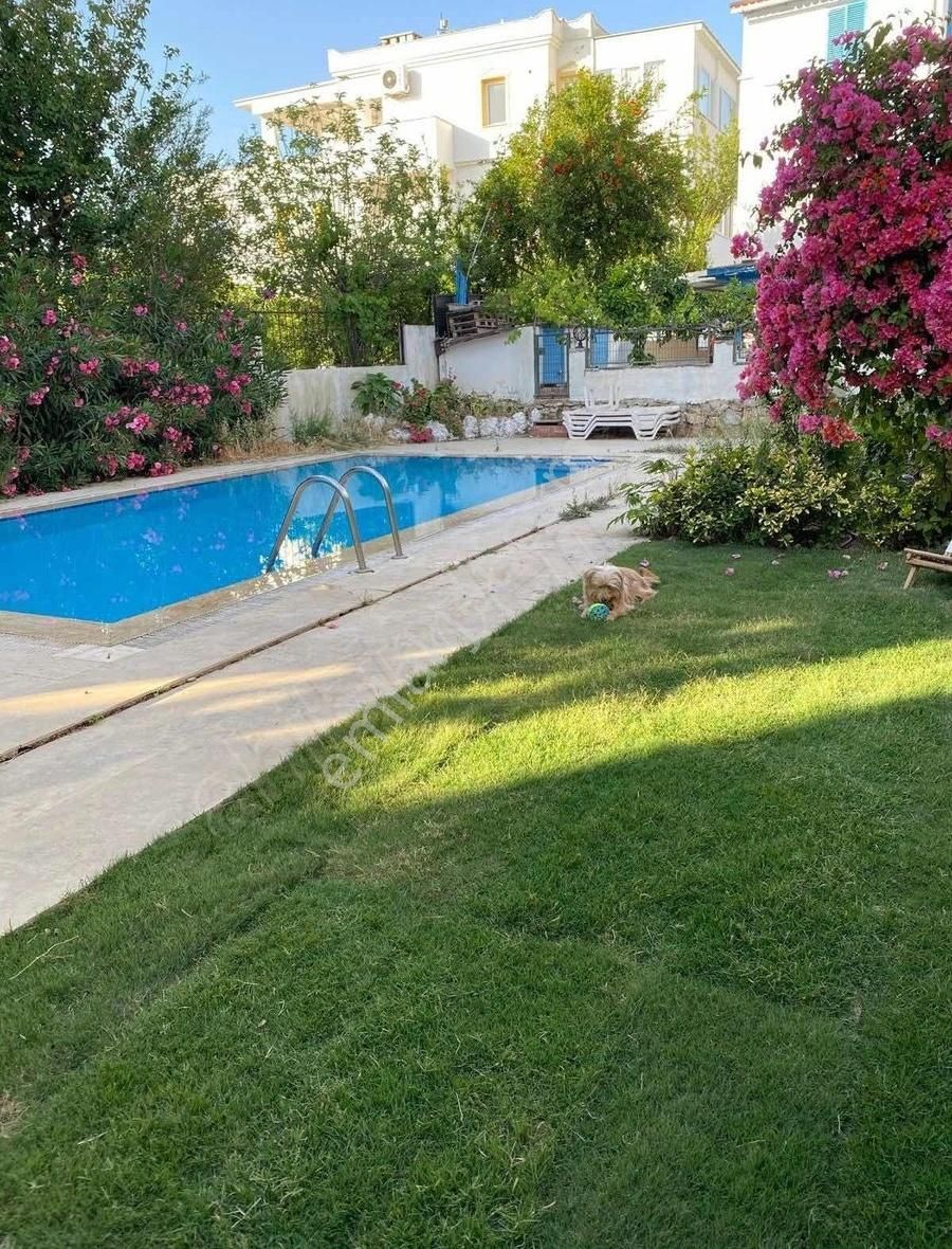 Bodrum Turgutreis Merkezde Sahile Yakın Havuzlu Villa - Görsel 8