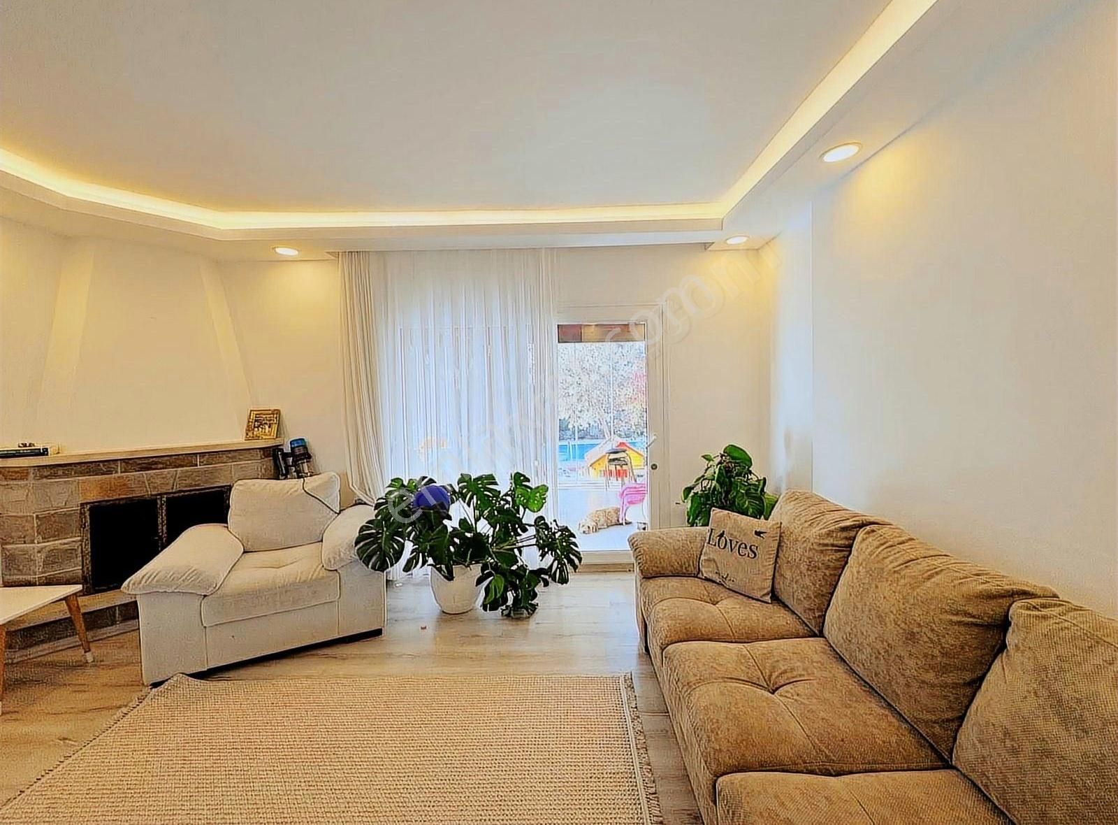 Bodrum Turgutreis Merkezde Sahile Yakın Havuzlu Villa - Görsel 18