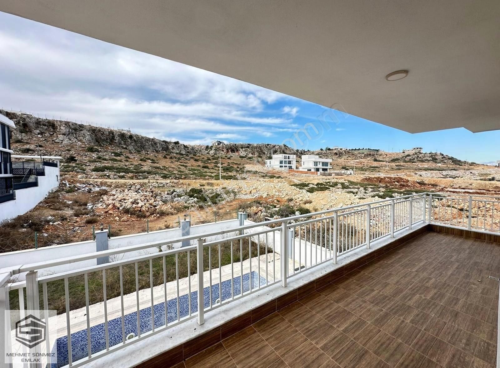 Antalya Aksu Kemerağzı'nda 400m2 Arsa İçerinde Havuzlu 5+1 Villa - Görsel 23