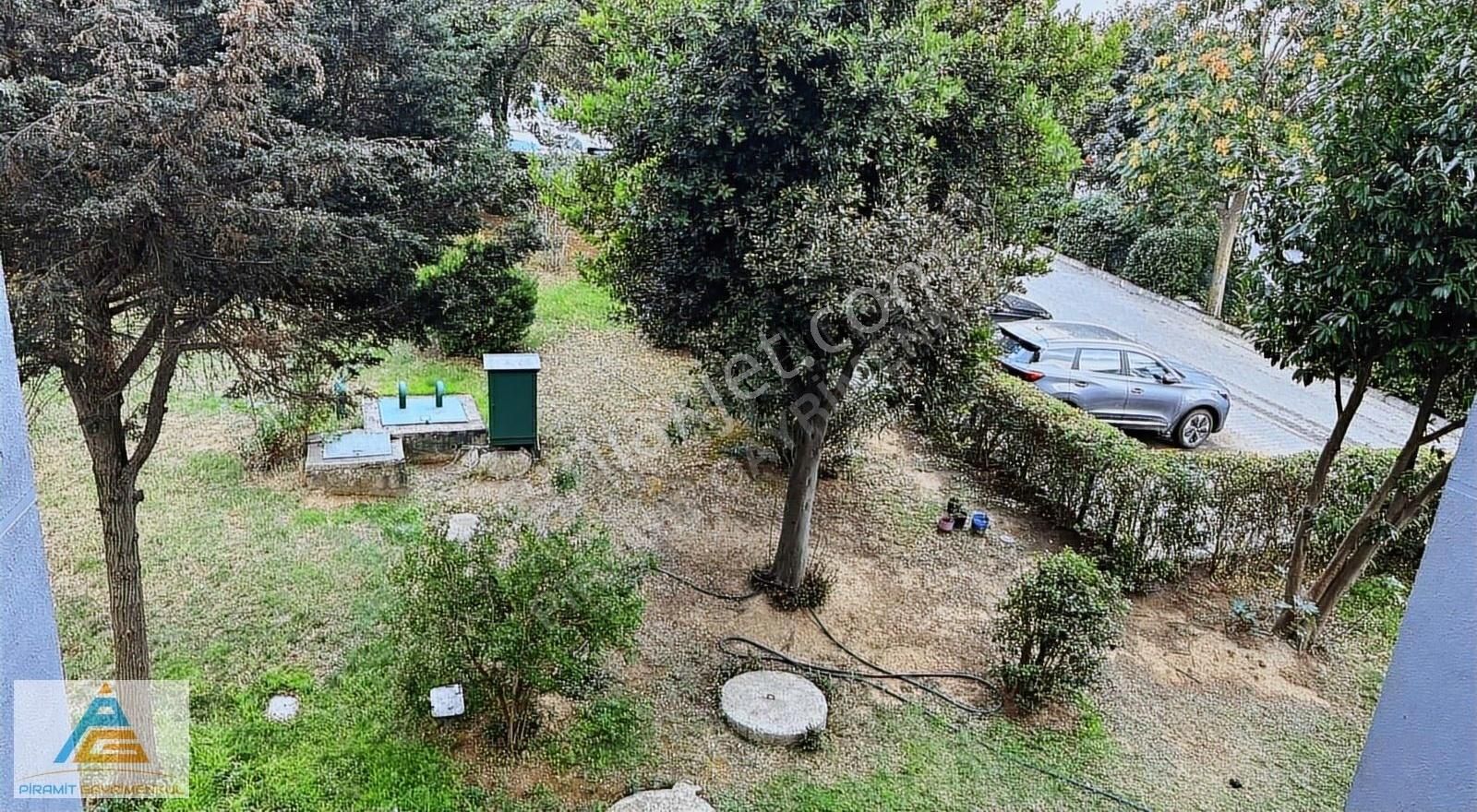 Piramit Emlak'tan 125m2 3+1 Piramit Çarşı Yanı Kiralık Daire