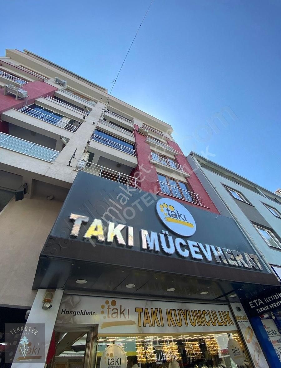 Fatih Caddesinde 2+1 Geniş Kiralık Daire