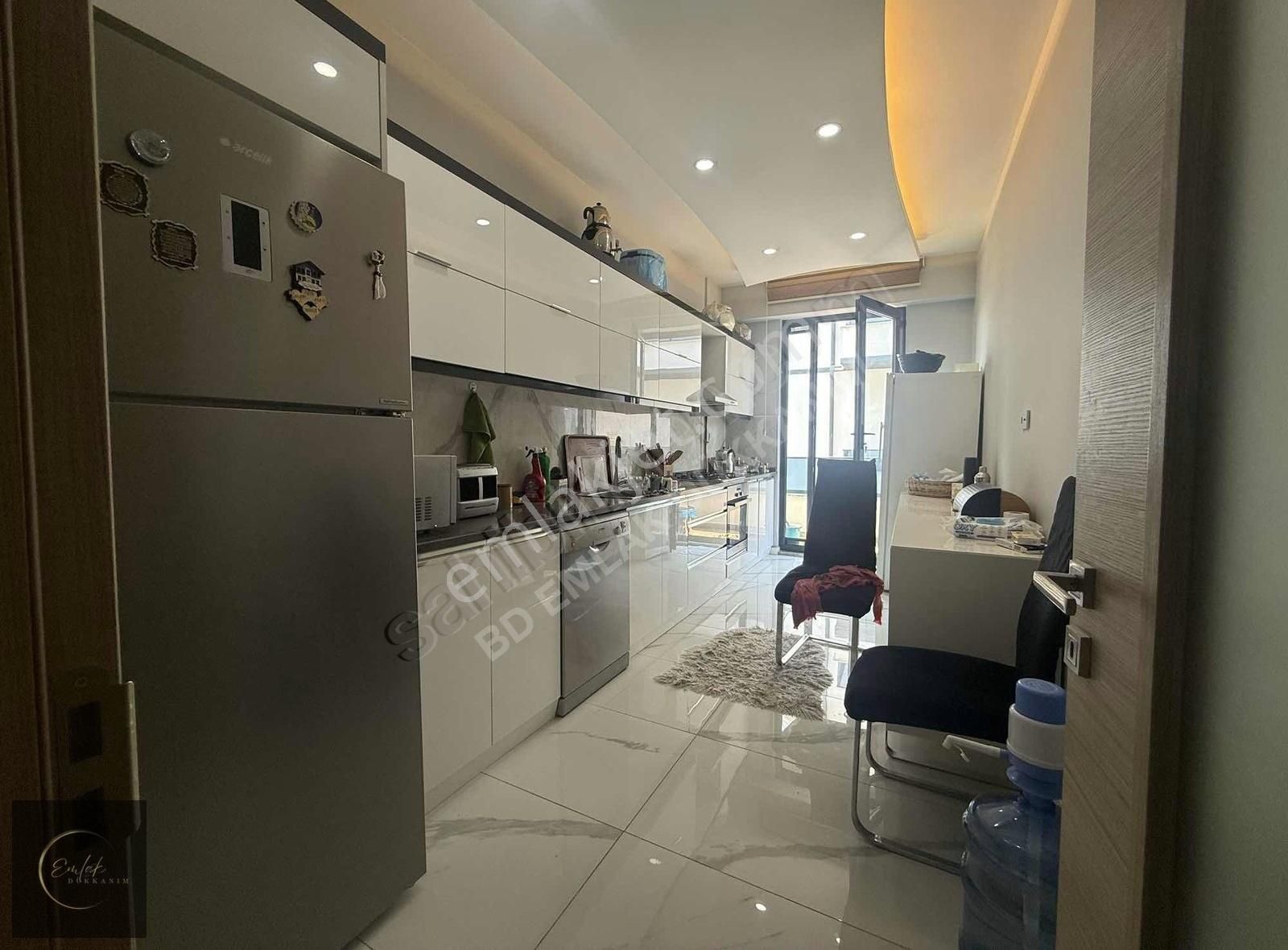 Kartepe Bağdat Caddesinde 3+1 Satılık Daire