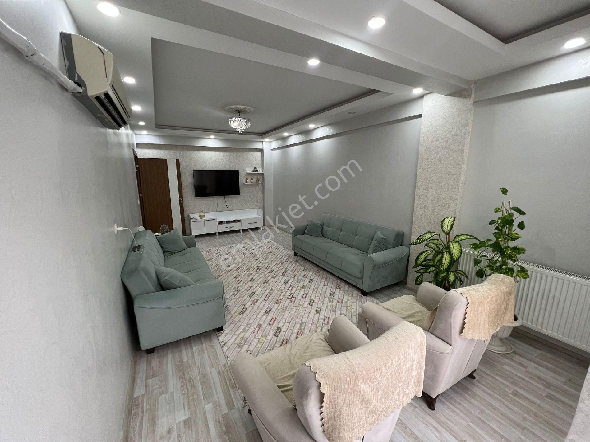 Eryavuz Dan Karaköprü Maşukta,geniş 2+1 Odalı,ful Bakımlı,temiz,merkezi Yerde Satılık Daire...,