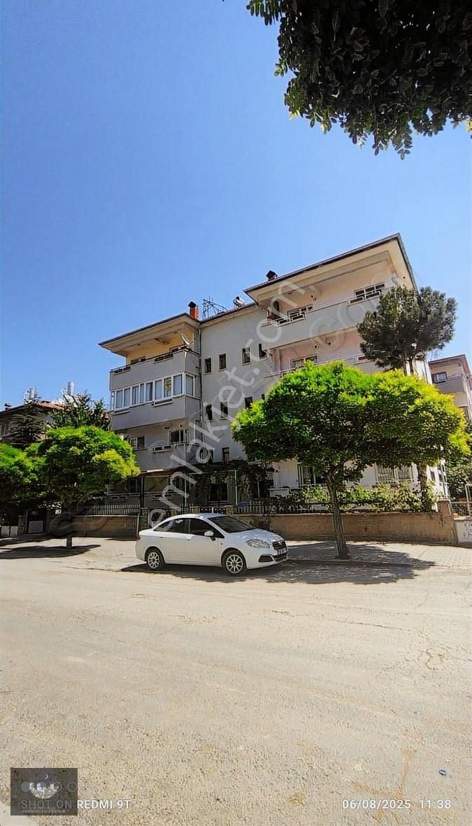 Çayıraltı Emlak,tan 2000 Evler Mah De Kiralık 3+1 Daire