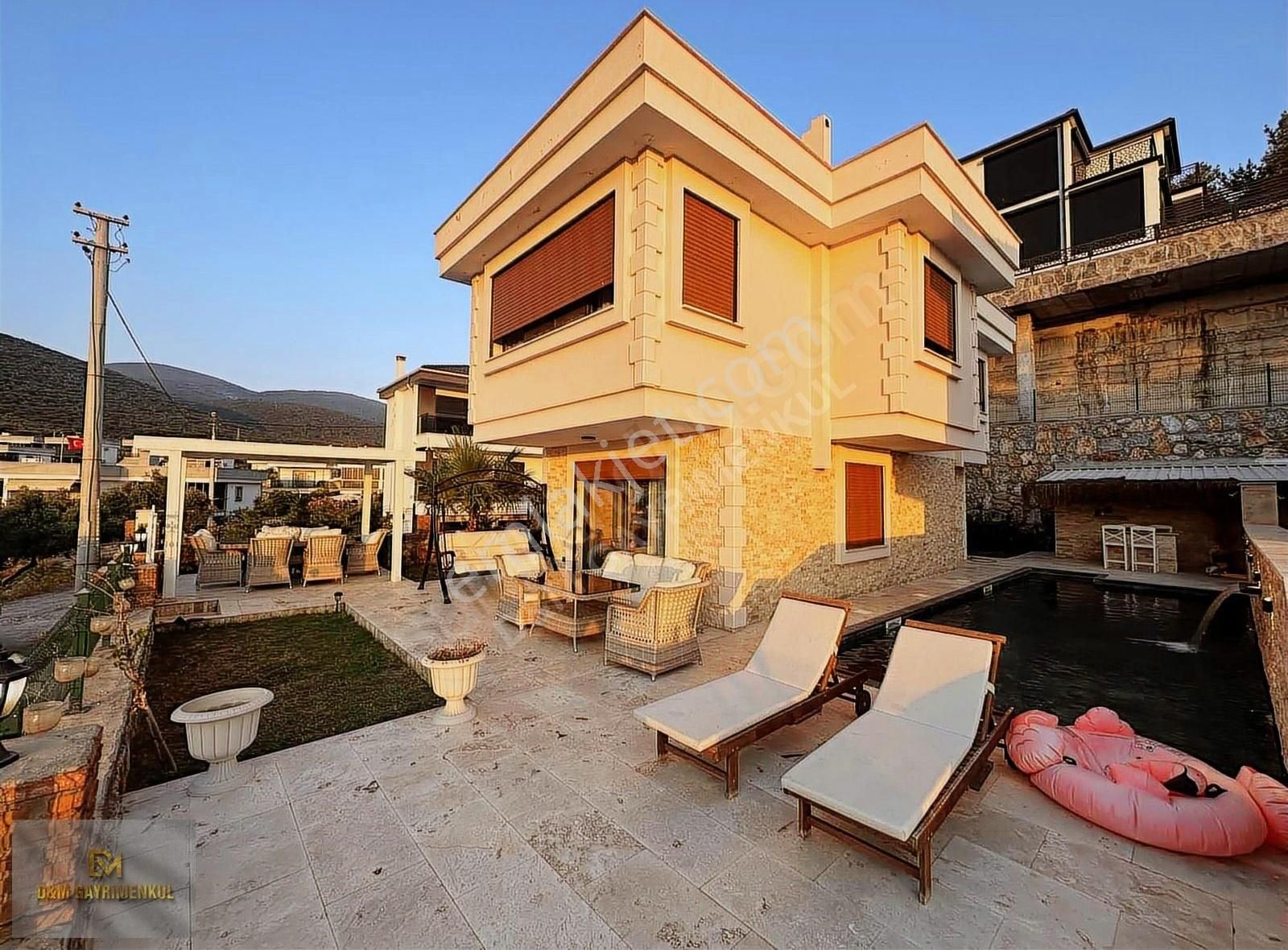 Fiyat Düştü !! Akbük'de Full Deniz Manzaralı Müstakil Villa