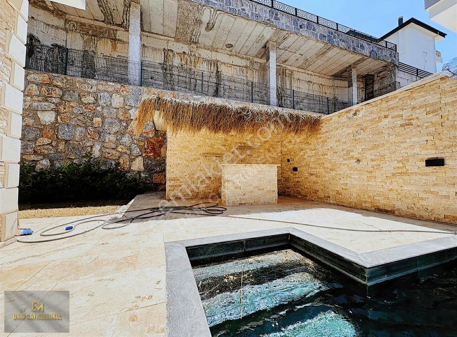 Fiyat Düştü !! Akbük'de Full Deniz Manzaralı Müstakil Villa - Görsel 10