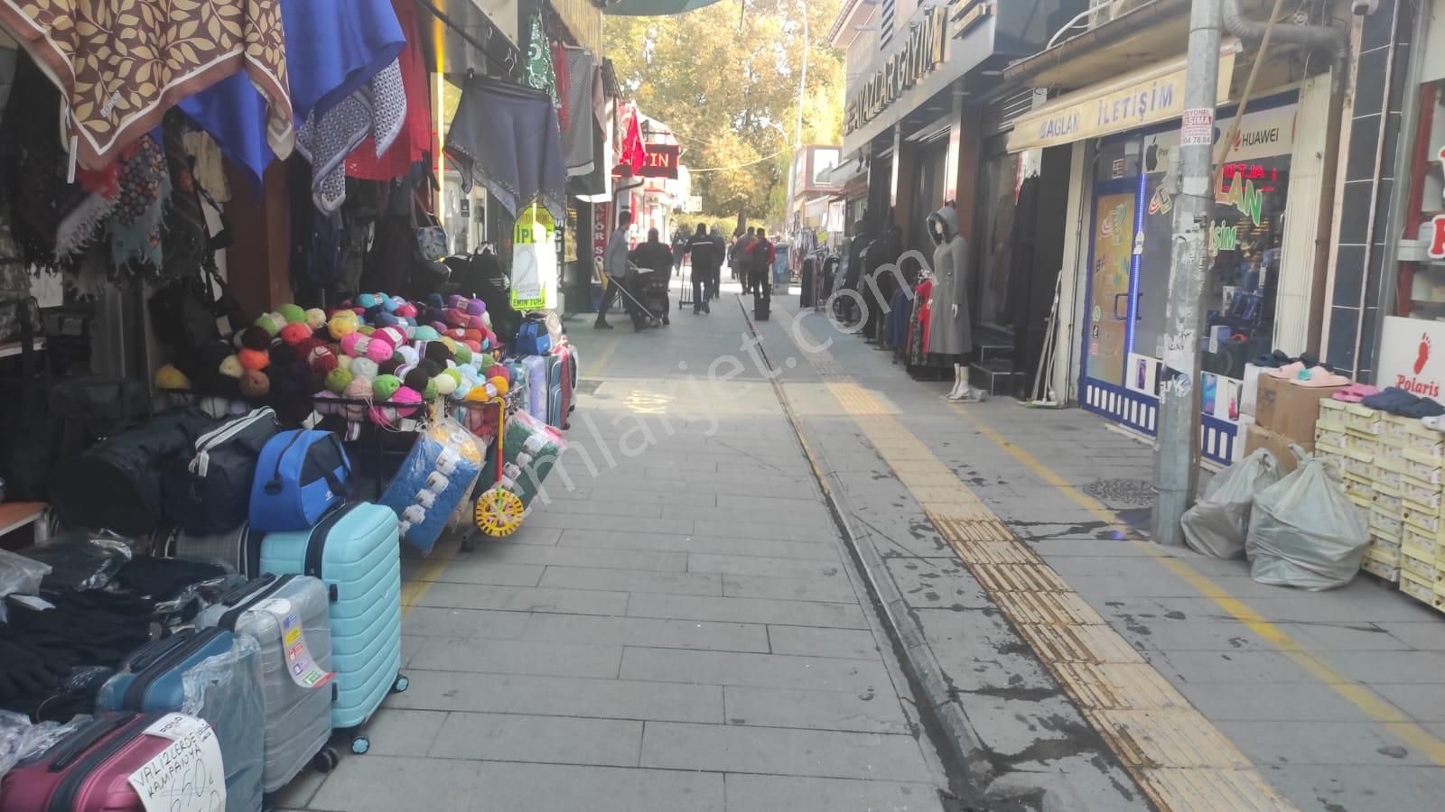 Uzun Çarşıda Satılık Dükkan - Görsel 13