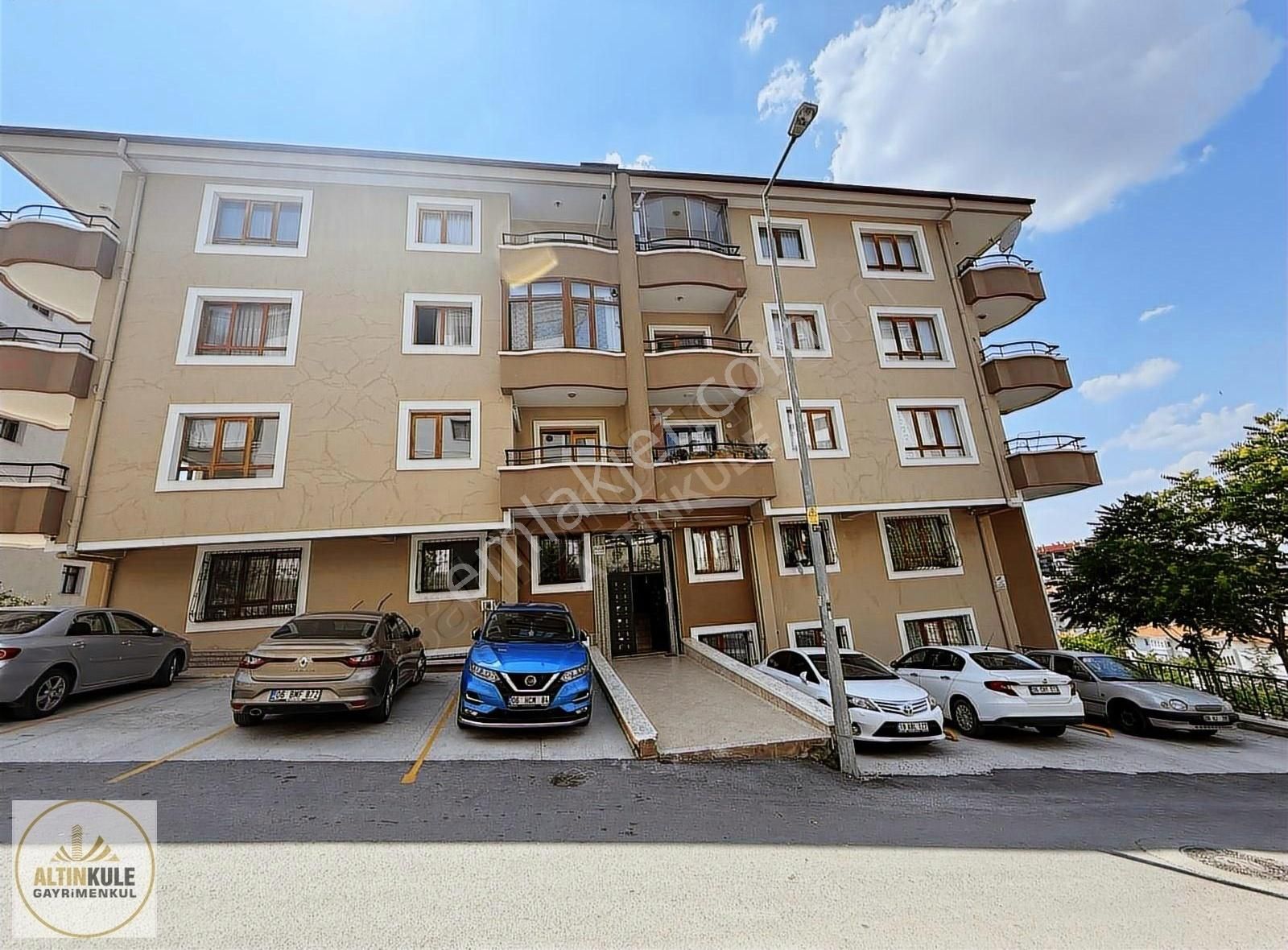 Altınkule'den Huzur Mah.'de Dikmen Caddesine Yakın Yapılı 3+1