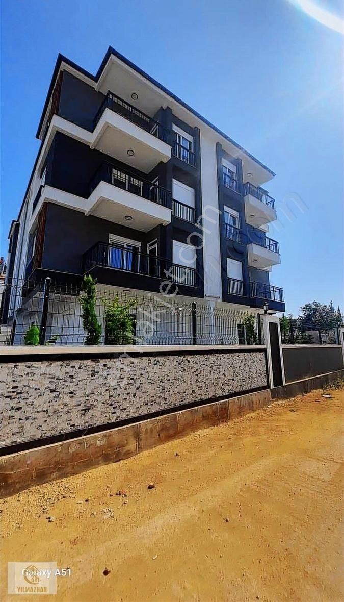 Gazide İskanlı Tranvay Yakın 2+1 Satılık Daire Kredi Sorunu Yok