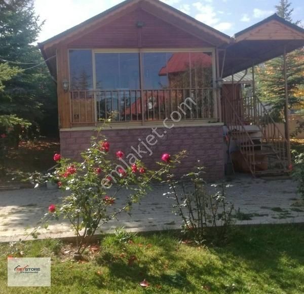 Doğayla İç İçe, Şehir Merkezine 25 Km Uzaklıkta Satılık Ev!