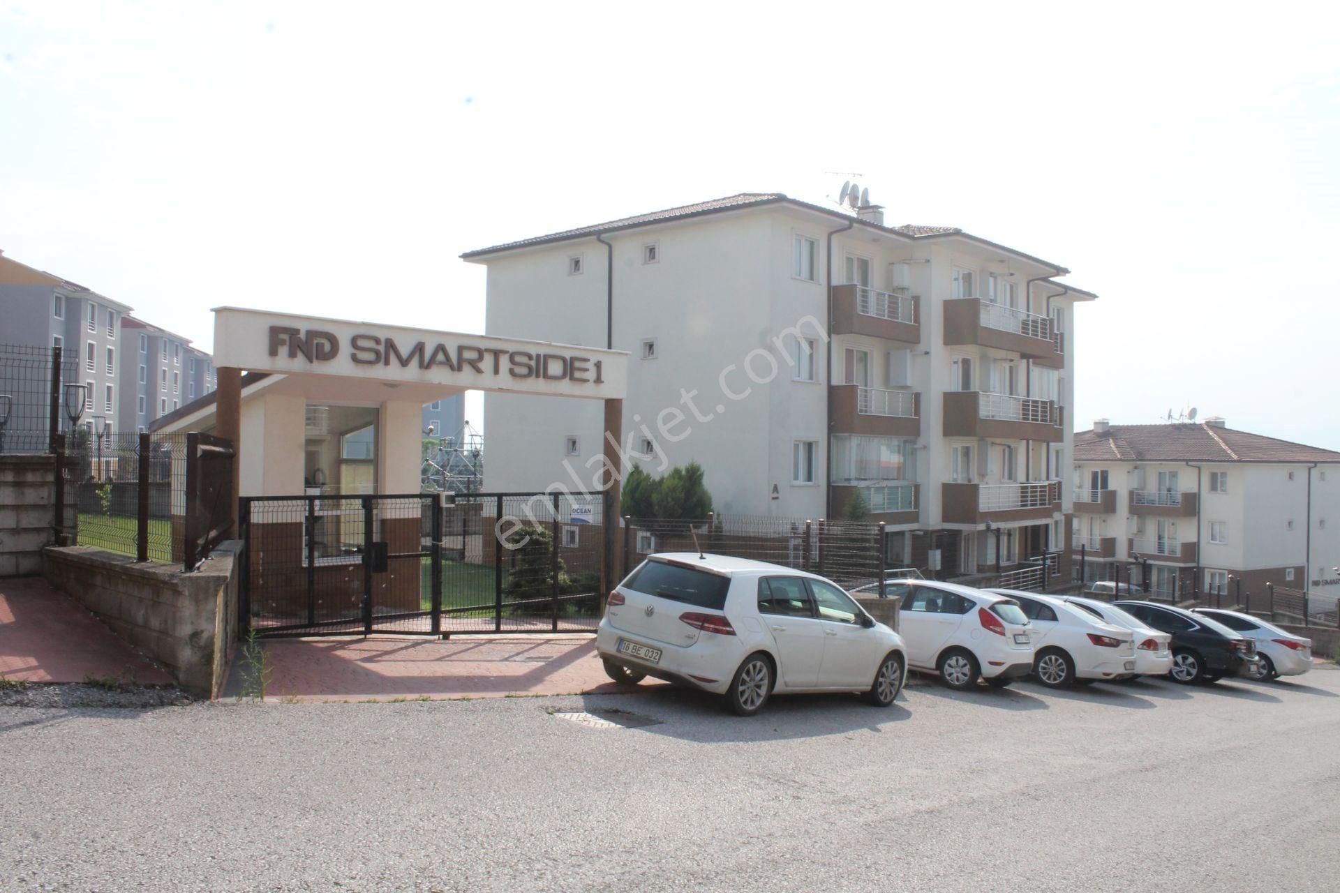 Üniversite Yolu Üzeri Bağçeşme Mevkii Site İçinde Kiralık Daire