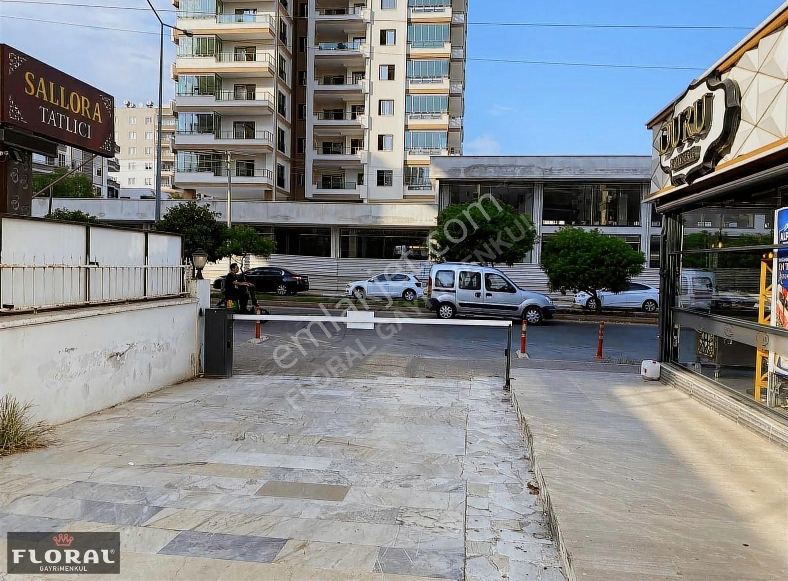 Floral'den Eşsiz Lokasyonda Doğalgazlı 4+1kiralık Herkat Tek Dai