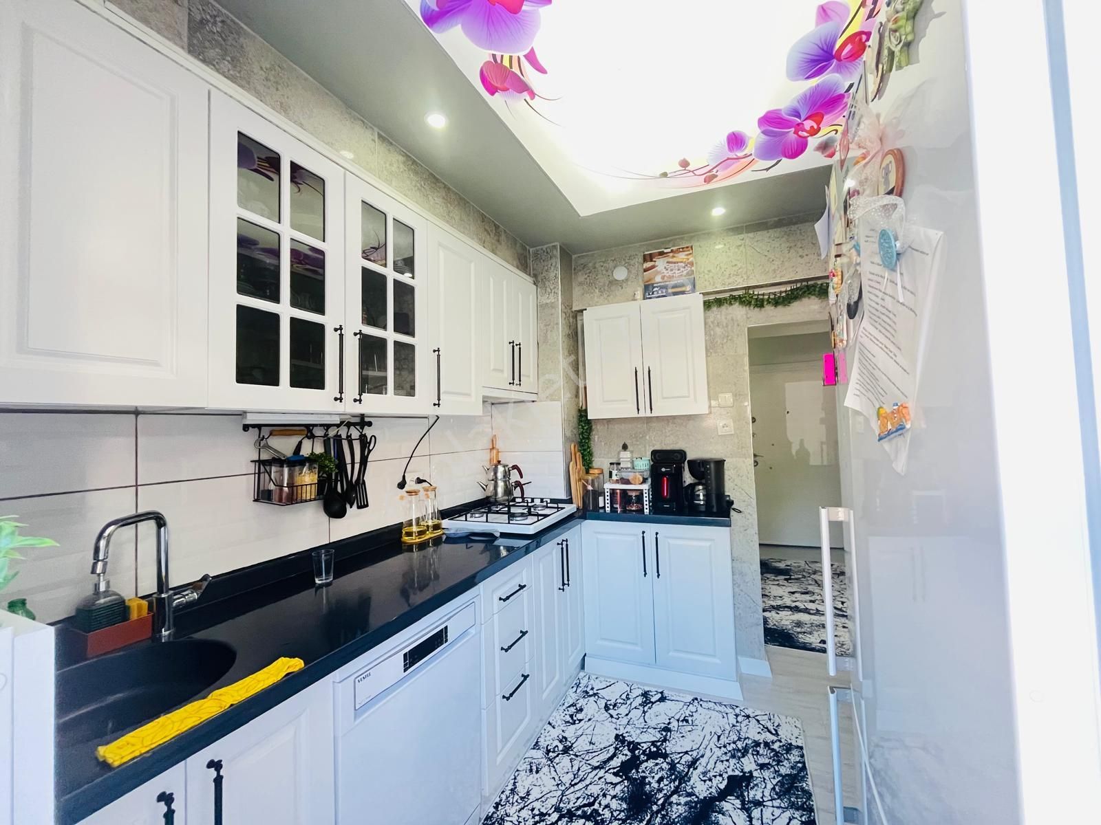 Koza Emlak'tan Mareşal Çakmak Mahalesinde Full+ Full Yapılı 3+1 Satılık Dairee - Görsel 2