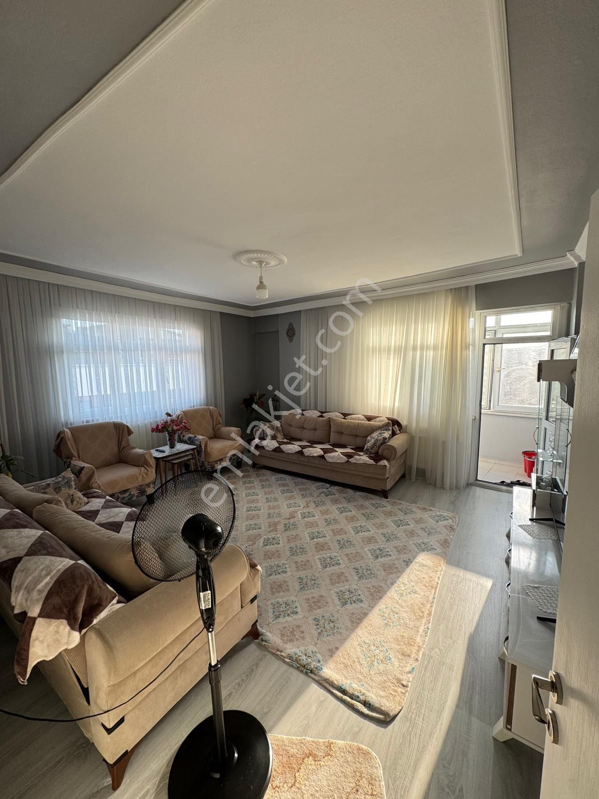 Öz Aydın'dan Satılık Bağlarbaşı Mahallesinde Satılık 2+1 Daire
