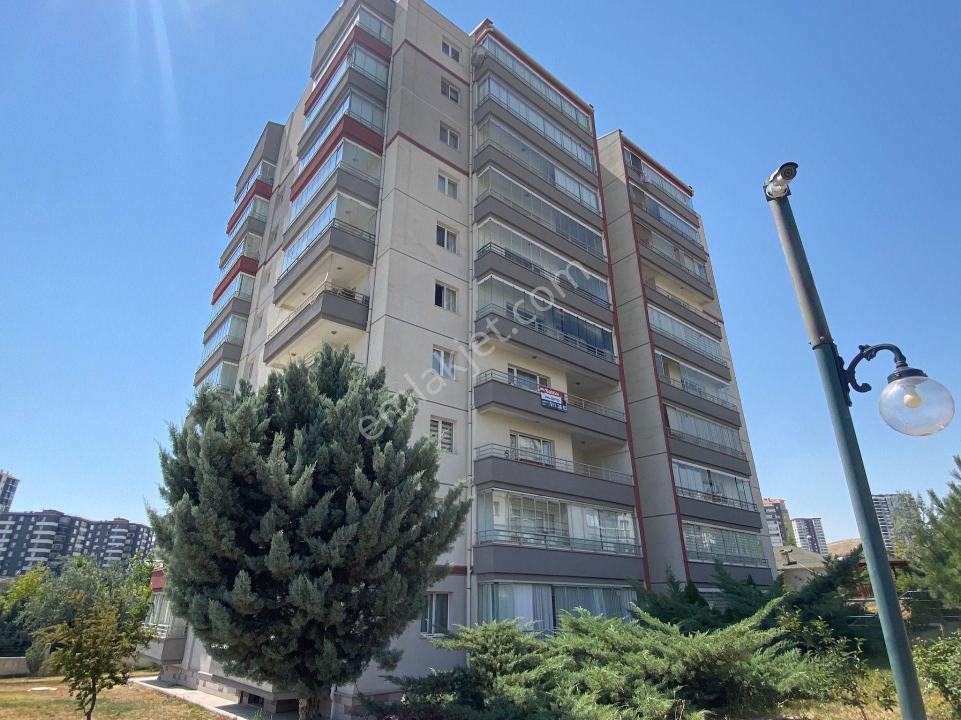 Satılık 3+1 Daire – Artova Sitesi / Yenimahalle Çakırlar