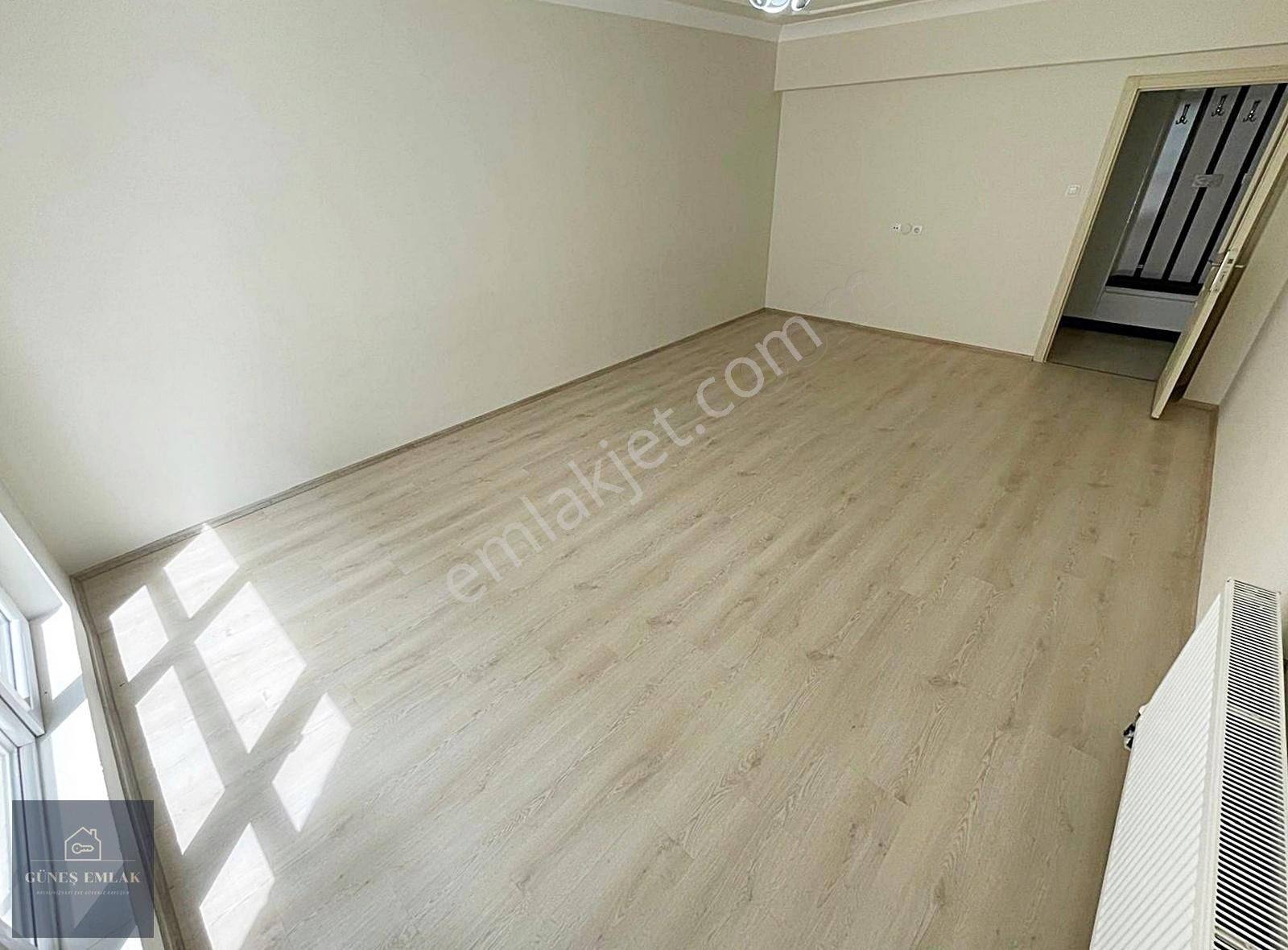 Güneş Emlak Çarşının İçinde Masrafsız Yapılı Geniş 3+1 Daire - Görsel 9