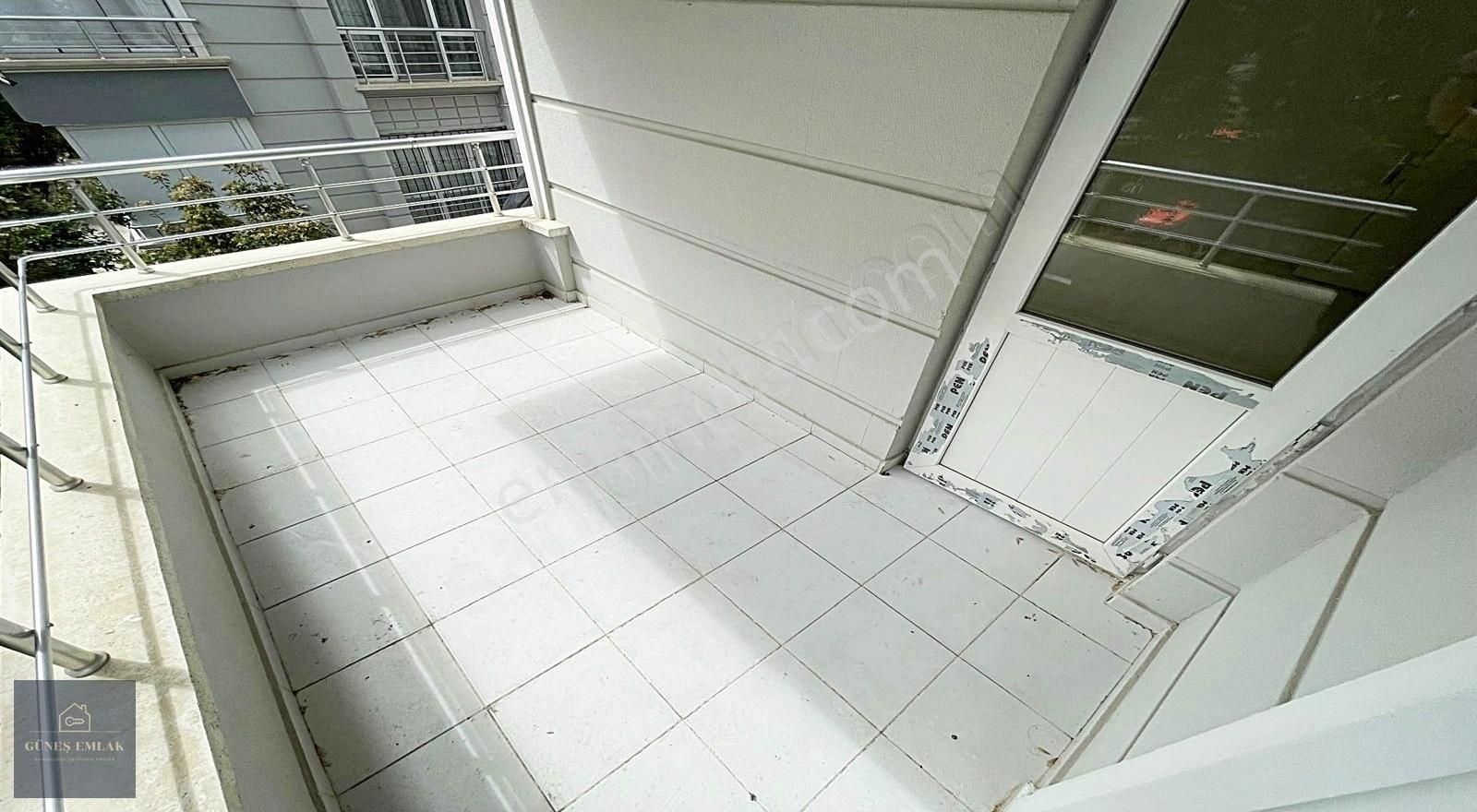 Güneş Emlak Çarşının İçinde Masrafsız Yapılı Geniş 3+1 Daire - Görsel 18