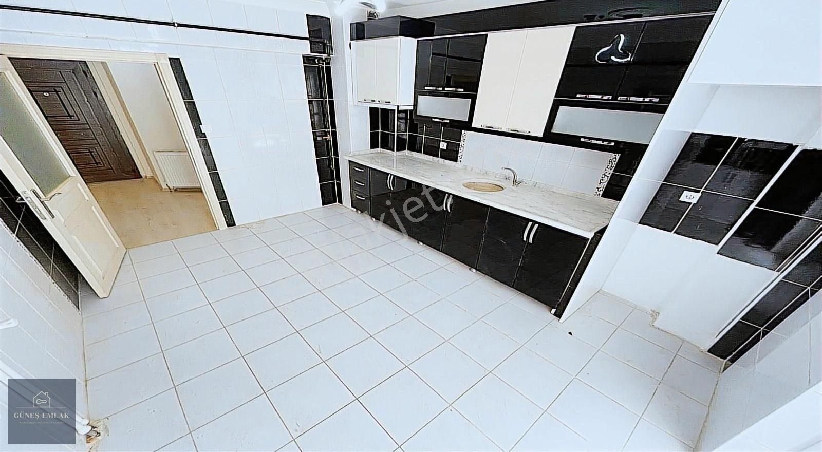 Güneş Emlak Çarşının İçinde Masrafsız Yapılı Geniş 3+1 Daire - Görsel 21