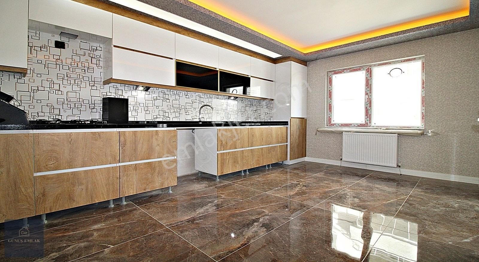 Yenikent Mustafa Kemal'de Bulvarda 4+1 160 M2 Ful Yapılı Daire - Görsel 6