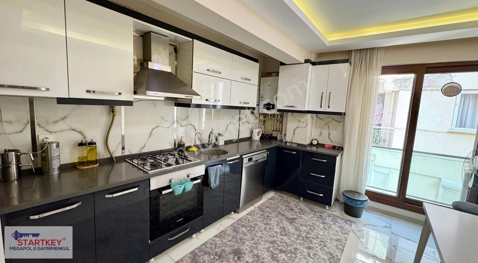 Mithatpaşa'da Sahile Yakın 3+1 Satılık Dubleks Daire