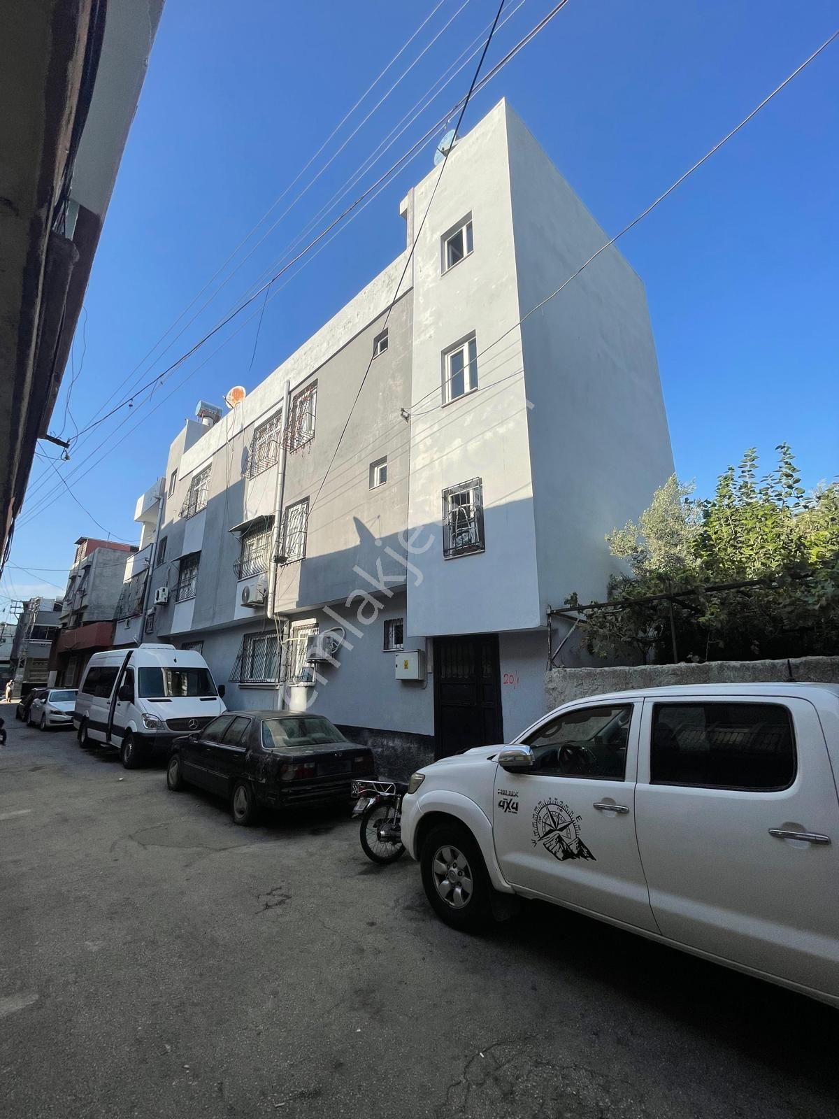 Yeşilyuva Mah 3 Katlı 6 Daire Satılık Müstakil Ev - Görsel 12