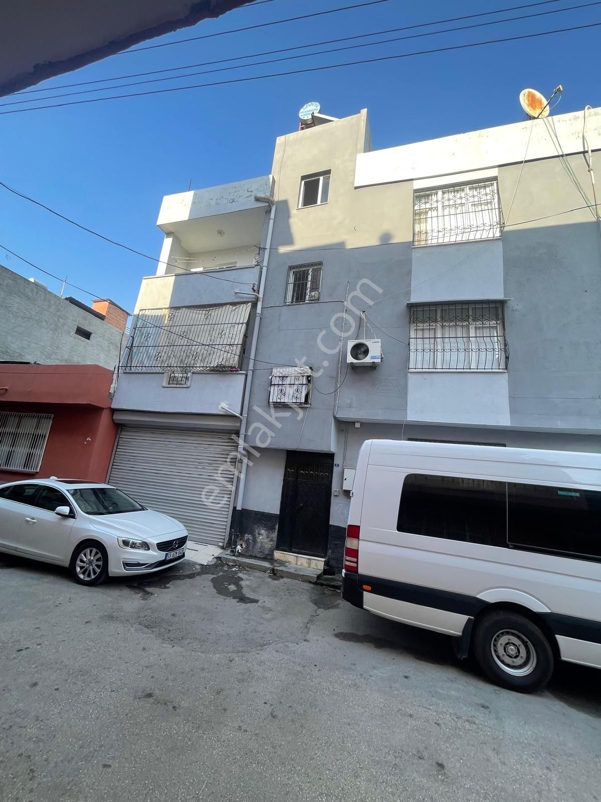 Yeşilyuva Mah 3 Katlı 6 Daire Satılık Müstakil Ev - Görsel 14