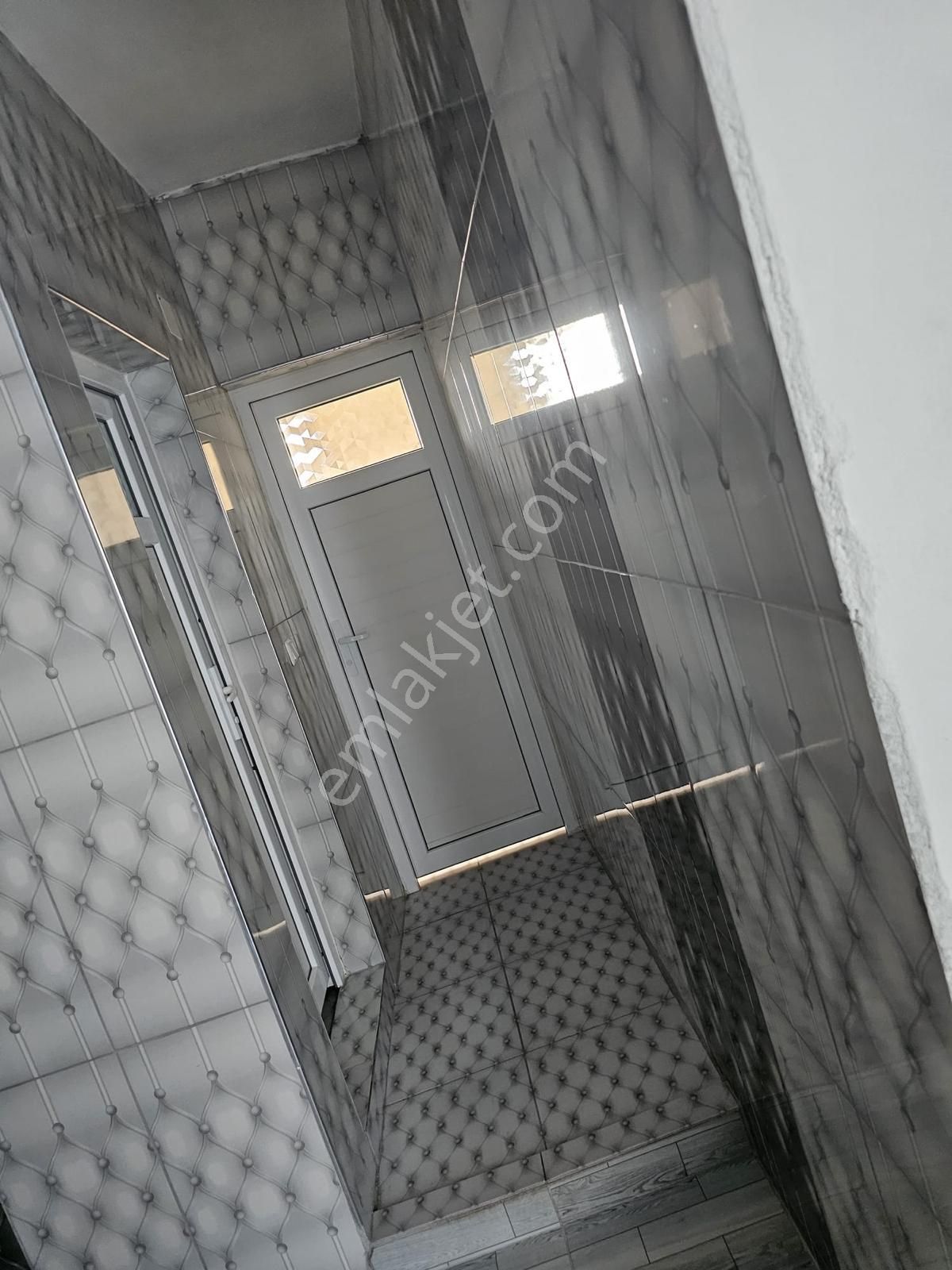 Yeşilyuva Mah 3 Katlı 6 Daire Satılık Müstakil Ev - Görsel 23