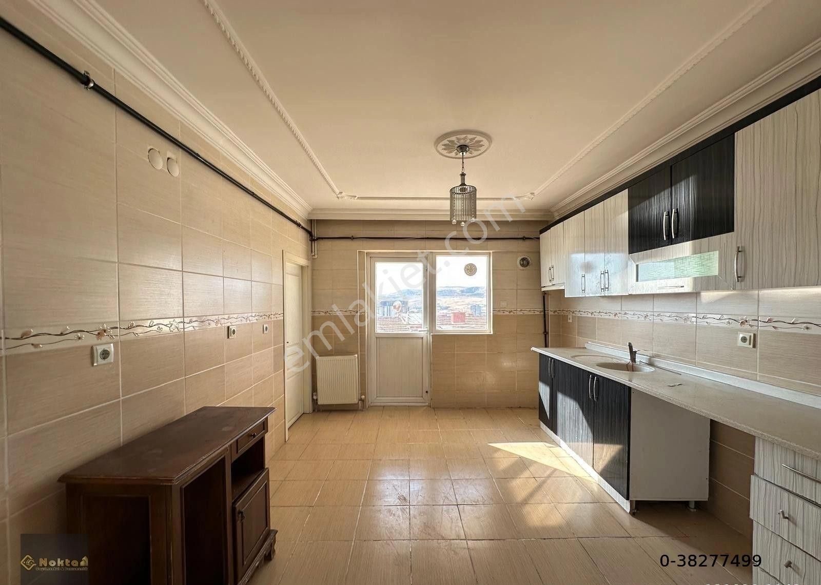 Keçiören Ufuktepe Mahallesinde 5+1//230m2 Asansörlü Teras - Görsel 16