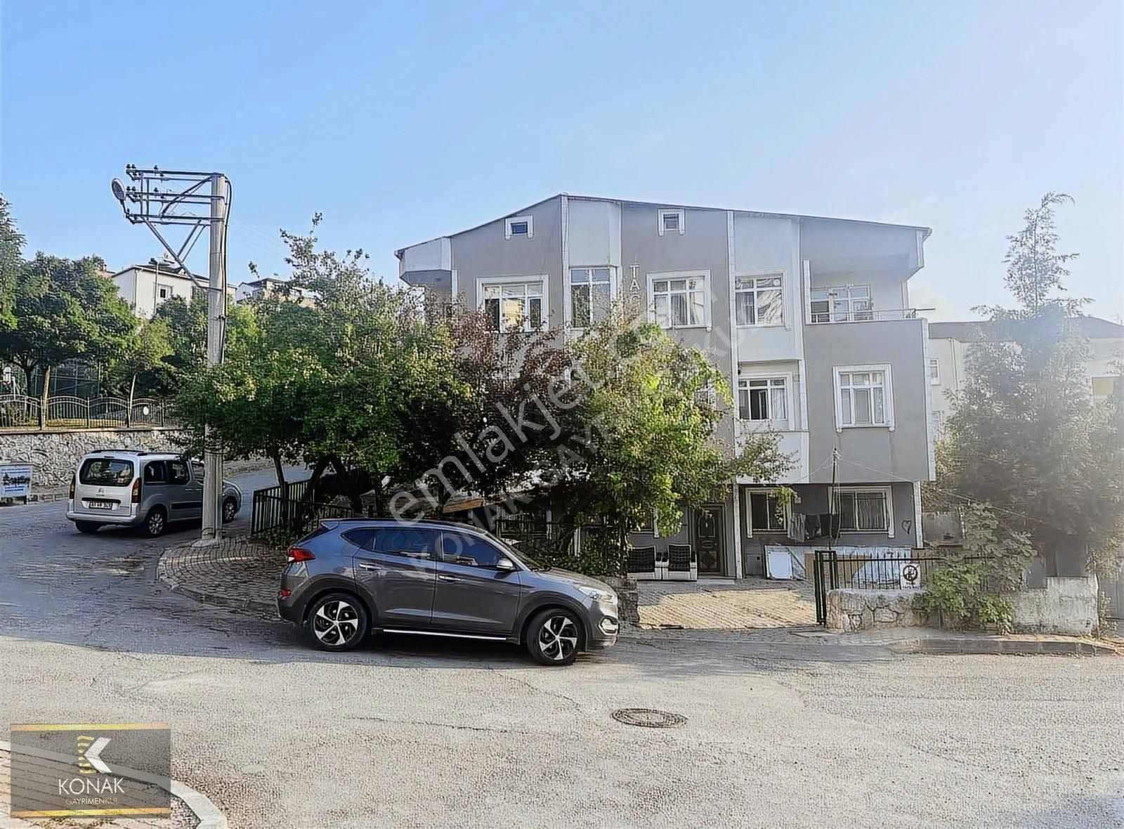 Çayırova Cem Evi Yanında Ara Kat2+1