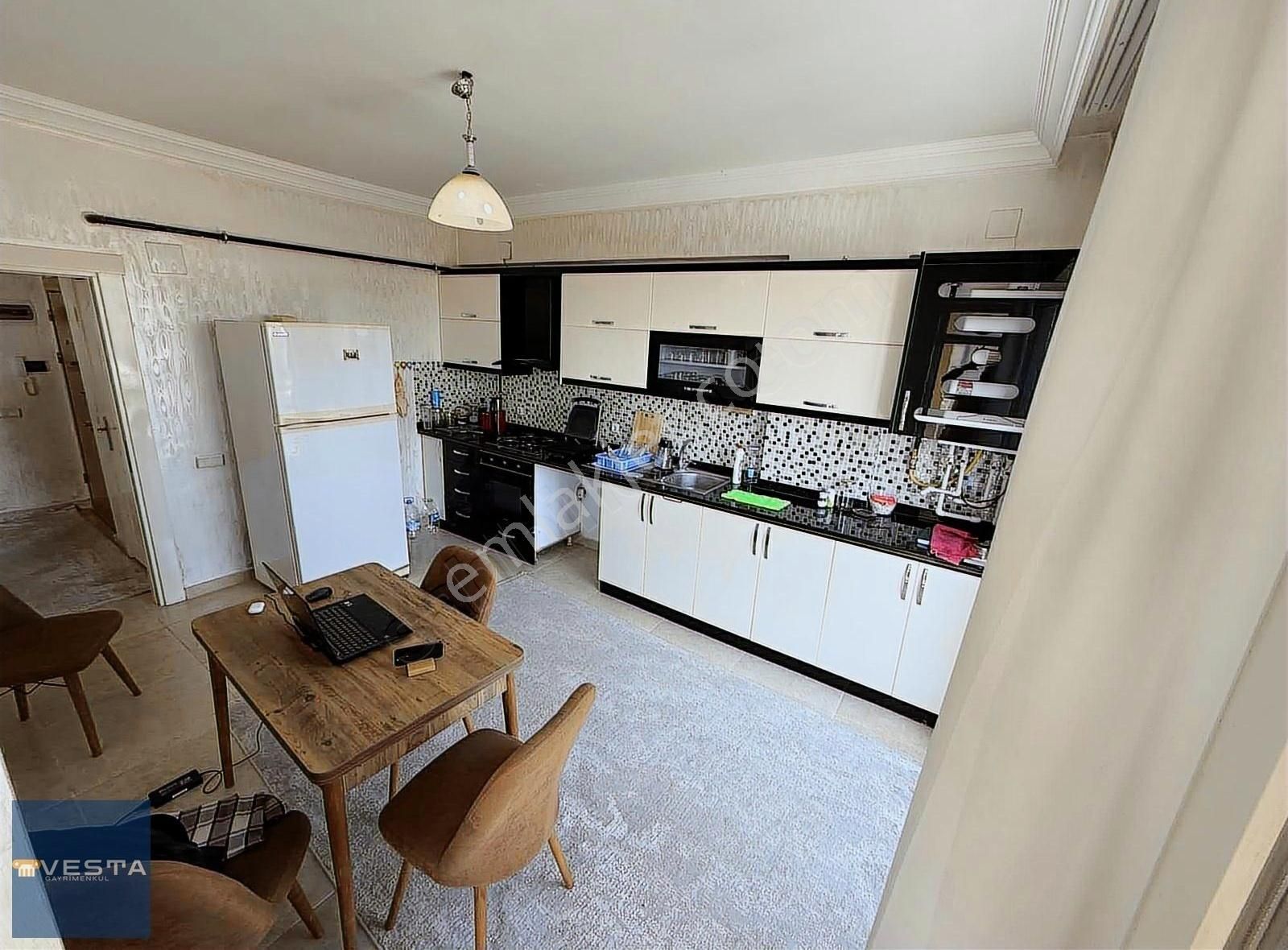 Vesta'dan Ara Kat Az Katlı Geniş2+1eşyasız Bakımlı Kiralık Daire